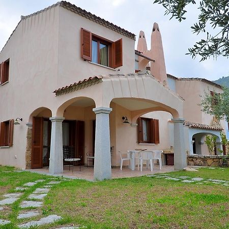 Villa I Ginepri Budoni Exterior photo